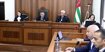 Abhazya Cumhuriyeti Devlet Başkanlığı Seçim Sonuçlarına İtiraz Davasında, Mahkeme Heyetine İtiraz Geldi 